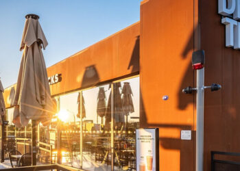 Çeşme Ilıca Drive Thru, 2023 yılının 'Yeşil Mağazası' seçildi