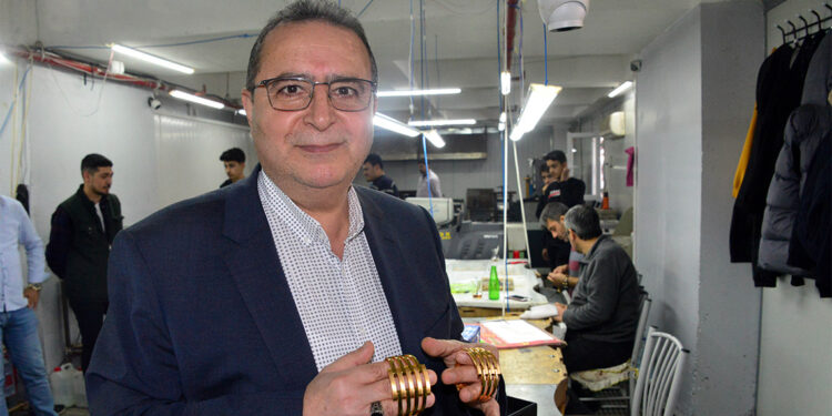 Altınşehir'in depremlerde hasar görmesi kuyumculuk sektörünü etkiledi