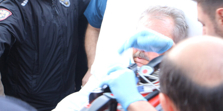 Mustafa Destici'nin makam aracı kaza yaptı