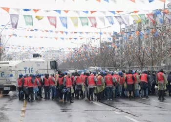 Diyarbakır'daki nevruz etkinliğinde 7 gözaltı