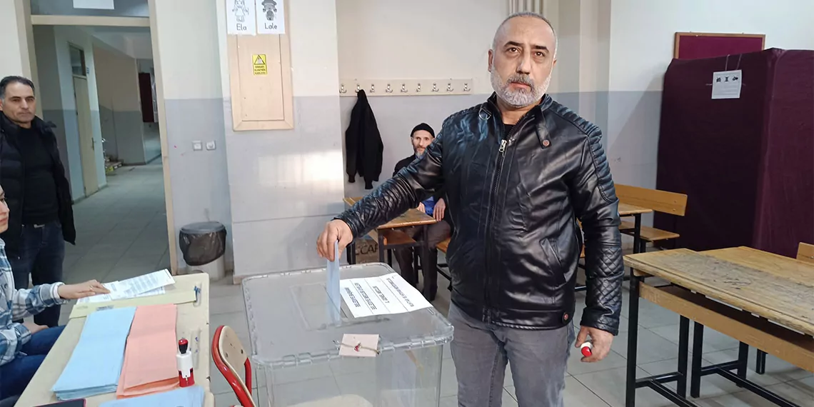 Doğu ve güneydoğu anadolu bölgesi'nde yerel seçim için oy verme işlemleri 07. 00’de başladı.