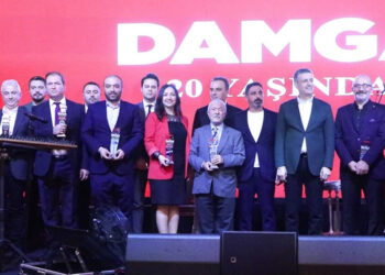 Damga Gazetesi 20'nci yaş gününü ödül töreniyle kutladı