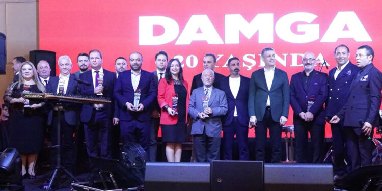 Damga Gazetesi 20'nci yaş gününü ödül töreniyle kutladı