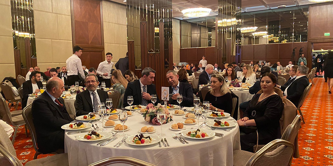 Damga Gazetesi 20'nci yaş gününü ödül töreniyle kutladı