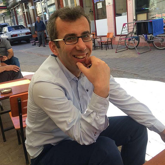 Depremde ölen doktorun şiirleri kitap oldu