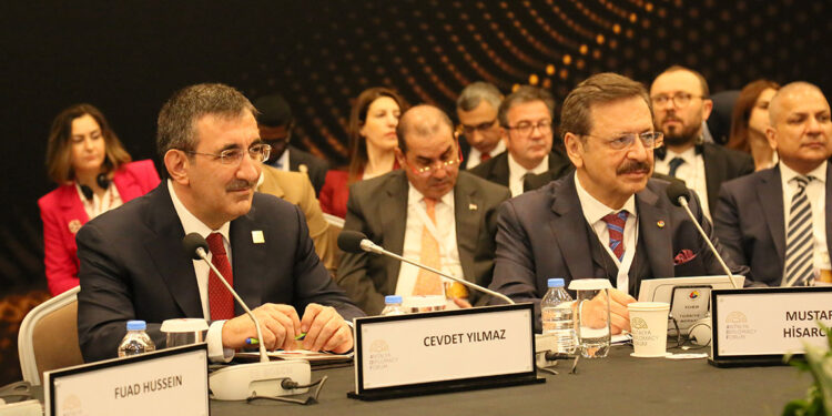 Dünya ekonomik açıdan 7'den büyüktür