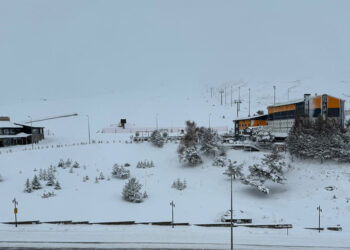 Erciyes'te kar kalınlığı 110 santimetreye ulaştı
