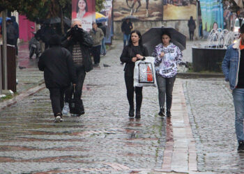 Edirne'de sağanak yağış etkili oldu