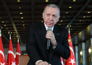 Ekonomi programımızı zor şartlarda uygulamayı sürdürüyoruz