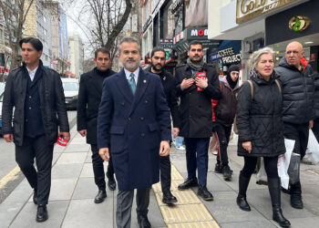 En düşük emekli maaşı asgari ücret düzeyine çıkarılmalı