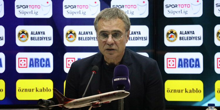 Ersun Yanal, Bu Memleket Bizim sloganıyla vakıf kurdu