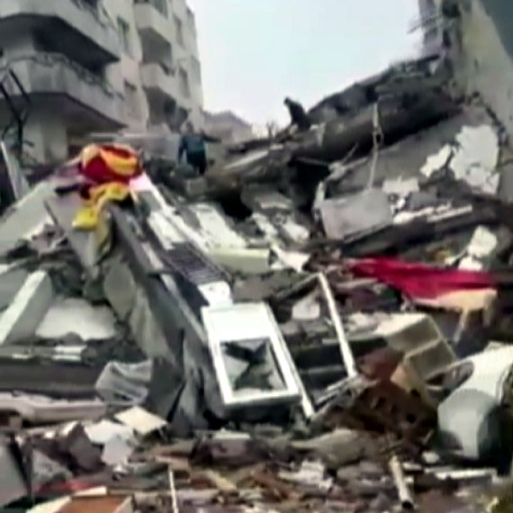 Ezgi Apartmanı davasında acılı anne: Adalet askıda kalmasın