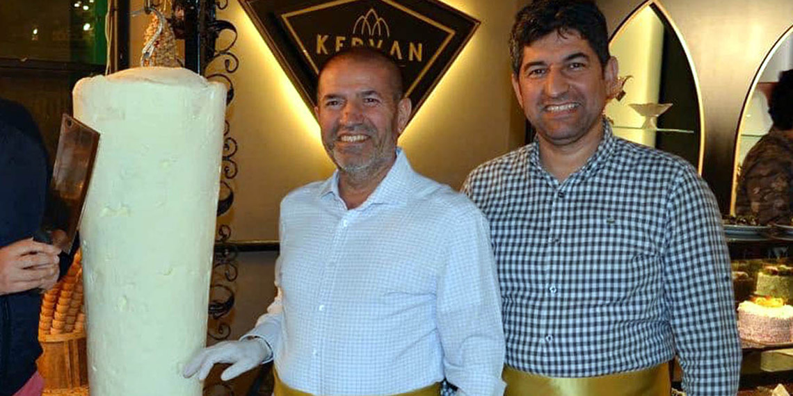 40 santimetre çapında kolonunun kesildiği tespit edilen Ezgi Apartmanı'nın firari 2 sanığı için kırmızı bülten çıkarılmasını istendi. Mahkeme, talebi reddedip, duruşmayı erteledi.