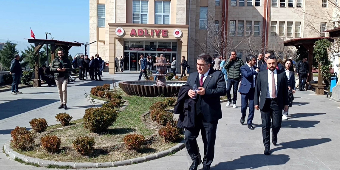 Ezgi Apartmanı'nın firari 2 sanığı için ‘kırmızı bülten’ talebine ret