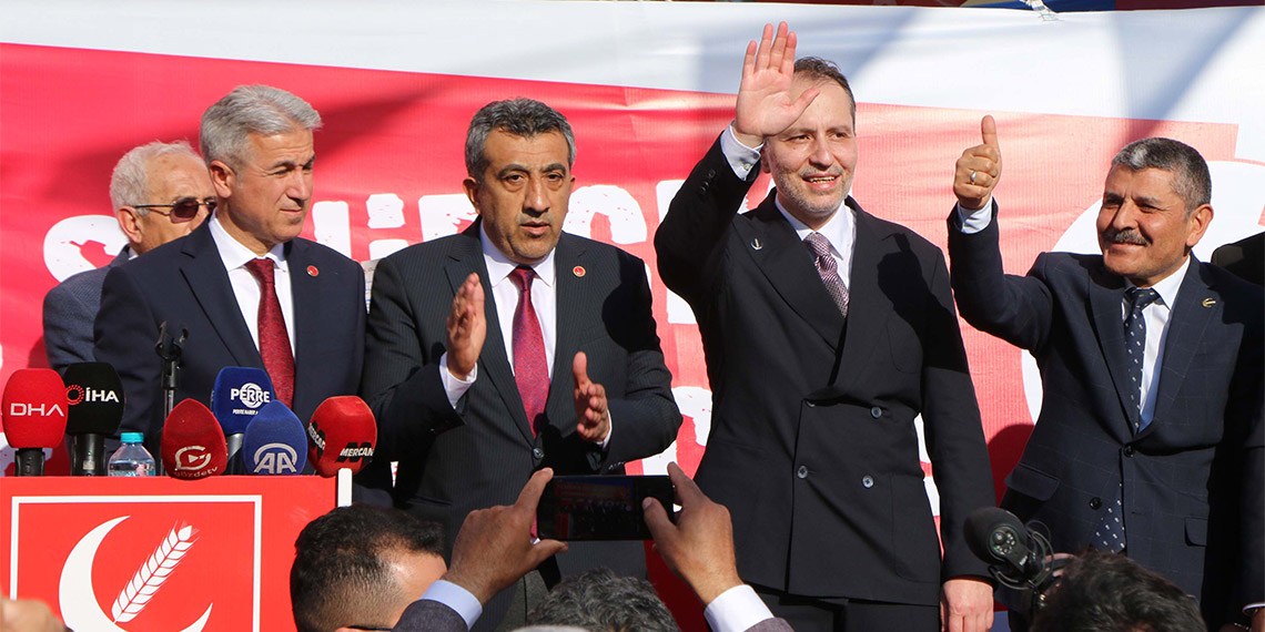 Yeniden Refah Partisi Genel Başkanı Fatih Erbakan, "Her şeyi rant olarak endeksleyen bir belediye başkanı değil, milletin derdiyle dertlenip millete hizmeti Allah'ın rızasının yolu olarak gören ahlaklı belediye başkanlarının işbaşına gelmesi lazım" dedi.