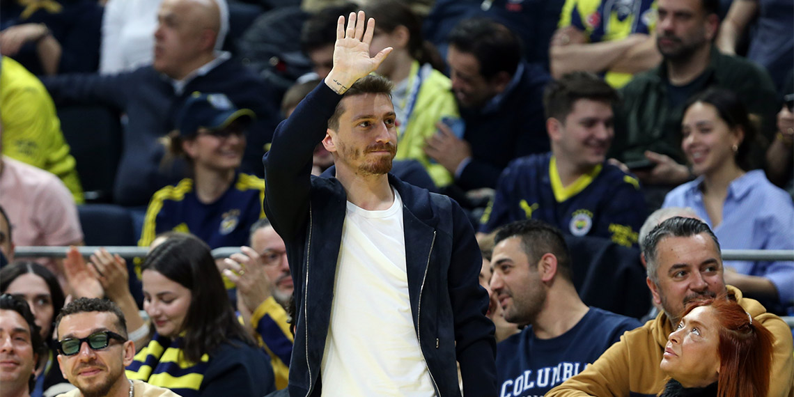 Euroleague’in 30’uncu haftasında Fenerbahçe Beko Barcelona'yı 88-74 mağlup etti.