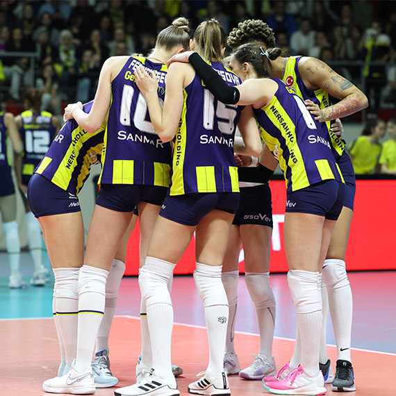 Fenerbahçe Opet kupaya yarı finalde veda etti