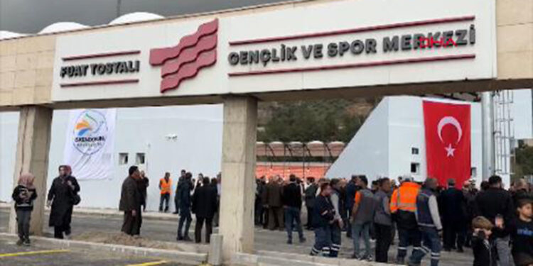 Fuat Tosyalı Stadyumu açıldı