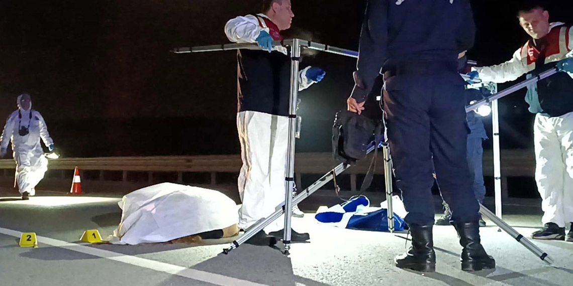 Gaziantep'te yol kenarında tabancayla öldürülmüş kadın cesedi bulundu.