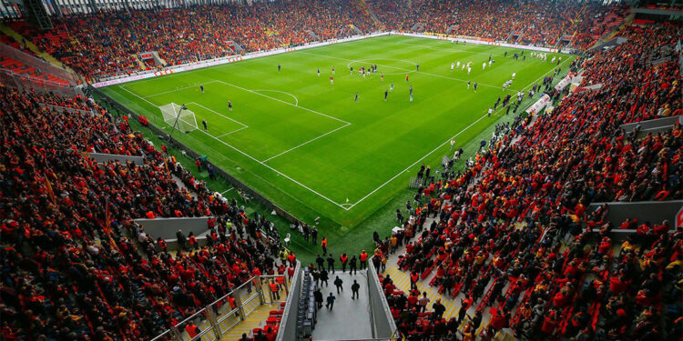 Göztepe'nin taraftarı yine fark yarattı