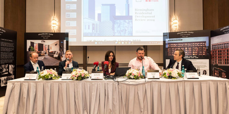 GRED, Chapmans Yard'daki daireleri Türklere sundu