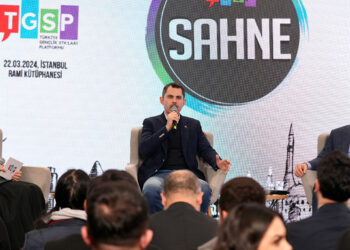 Hakan Fidan ile Murat Kurum gençlerin sorularını cevapladı