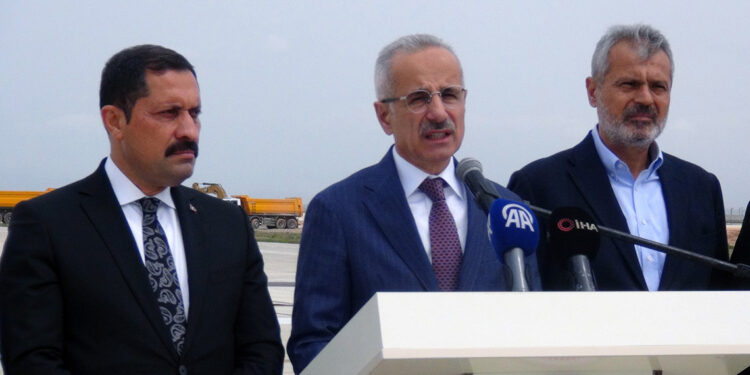 Hatay Havalimanı 29 Mart’ta çift yönlü uçuşa açılıyor