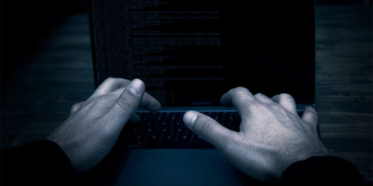 İşletim sistemlerinde lisanslı ürünler kullanılmalı