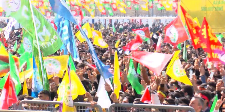 Nevruz kutlamasında çıkan olaylarda 75 kişi gözaltına alındı