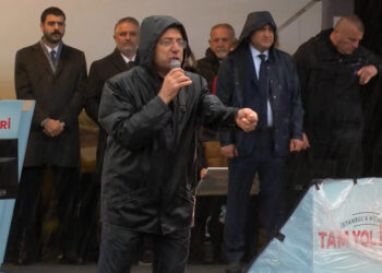 Kumpasla yalanla leke atmaya kalkıyorlar