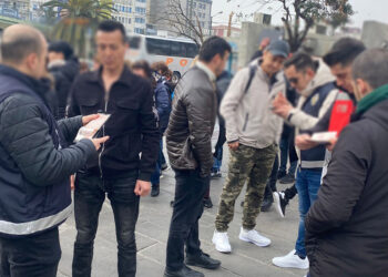 İstanbul'da kaçak göçmen operasyonu; 545 kişi yakalandı