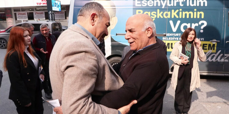 Esenyurtlularla el ele verdik