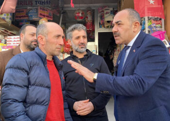 İnsanların istediklerini alamadıkları için üzüldüklerini görüyoruz