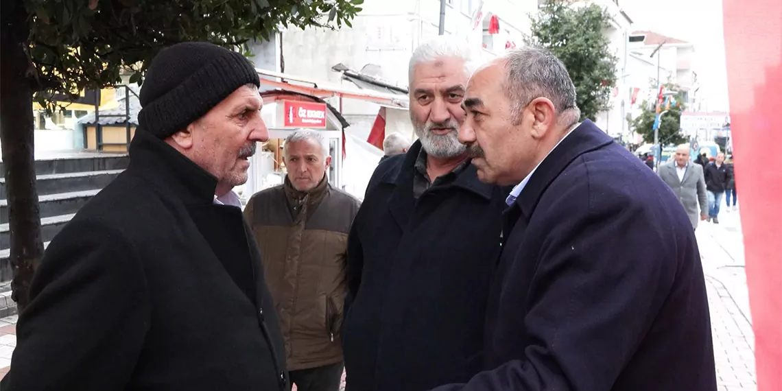 İyi̇ parti esenyurt belediye başkan adayı muharrem yıldız, kıraç'ta esnafları ziyaret etti. Yıldız, “esenyurt'ta 'i̇htiyaç kart' sistemini uygulayacağız. Birçok belediye denemiş ama doğru olmamış. Biz hanımların direkt kendisine teslim edeceğiz. Vereceğimiz kart ile evinde neye ihtiyacı varsa istediği marketten alacak. Bu yardımı ne çocuğu ne de komşusu bilmeyecek” dedi.