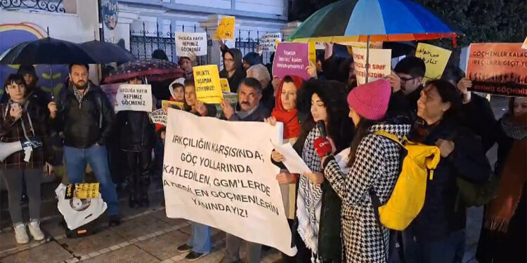 Kadıköy'de 'Irkçılık ve Ayrımcılıkla Mücadele Günü' eylemi
