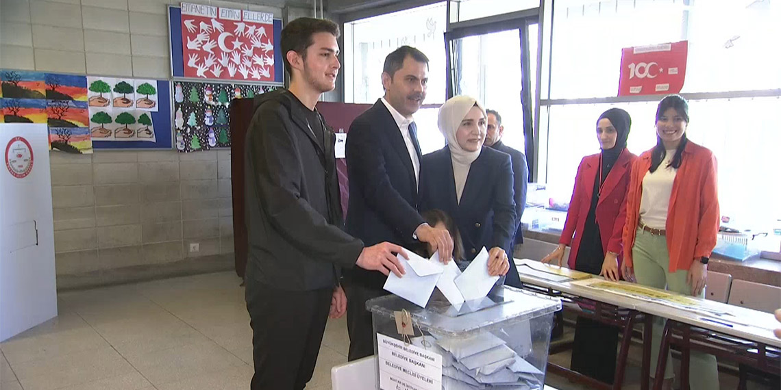 AK Parti İstanbul Büyükşehir Belediye (İBB) Başkan Adayı Murat Kurum, "Tüm vatandaşlarımızın oylarını kullanmalarını istiyorum. Gitsinler sandıklara sahip çıksınlar" dedi.