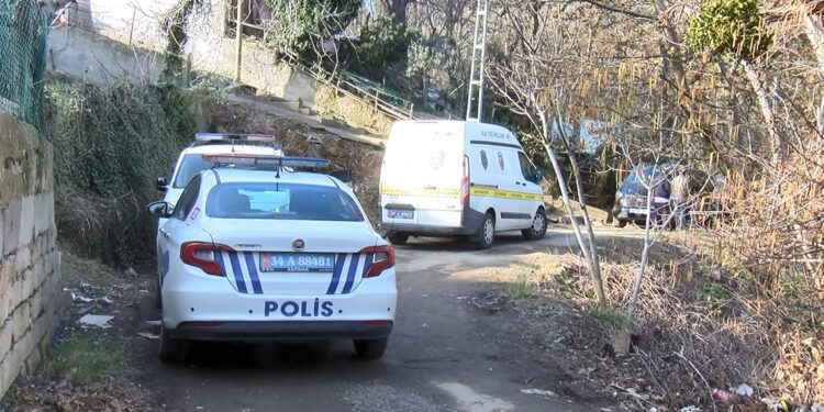 Çöp konteynerinin üzerine yazılan not cesede götürdü