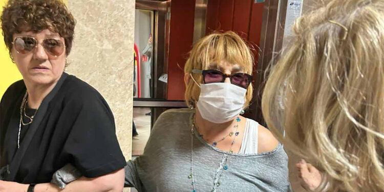 Sezen Aksu oyunu kullandı