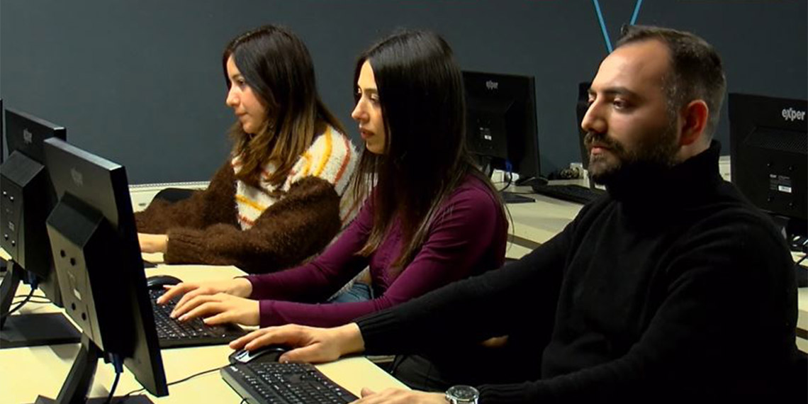 Yapay zeka ile hazırlanan müstehcen videolarla şantaj yapılıyor