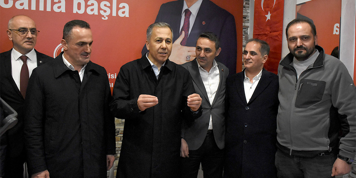 İçişleri Bakanı Ali Yerlikaya, "Bölücü terör örgütü PKK'nın ne kadar aciz duruma düştüğünü görüyoruz, İHA, SİHA, İKU'larla beraber gökyüzüne bakamaz hale geldiler onlar" dedi.