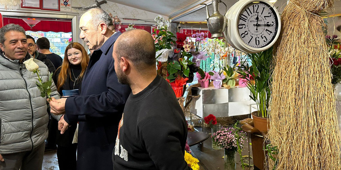 İYİ Parti Esenyurt Belediye Başkan Adayı Muharrem Yıldız, "Oran olarak bizi ne kadar aşağılarda gösterseler de Esenyurt'ta 1 Nisan şakası yapacağız gibi duruyor" dedi.