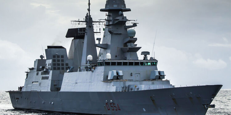 İtalya savaş gemisi, İHA'yı havada imha etti