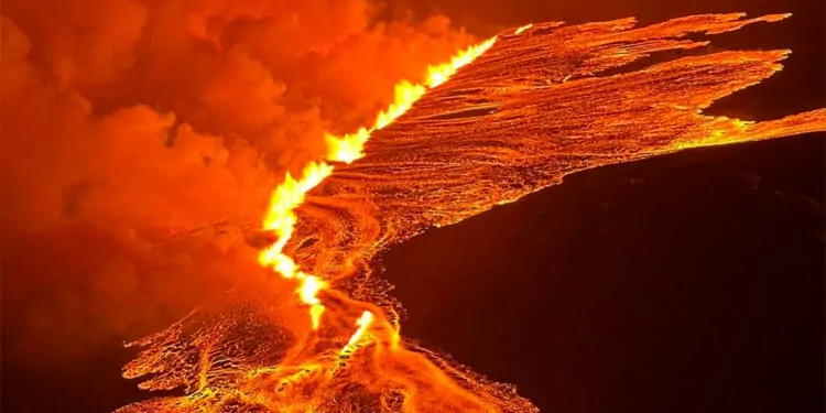 Sundhnukagigar kraterinde patlama