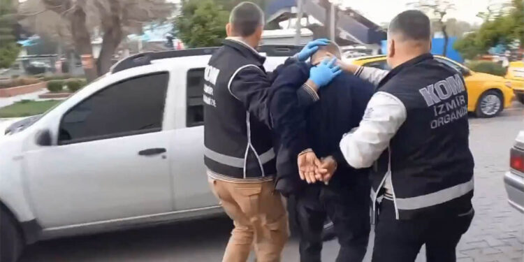 Mahzen-13 operasyonlarında 25 gözaltı