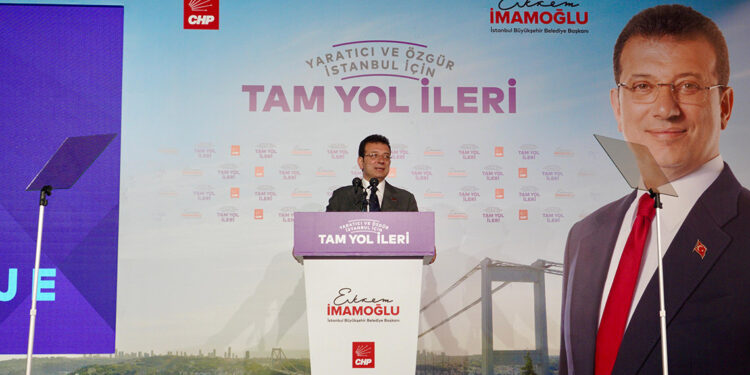 İmamoğlu Haliç Kongre Merkezi'nde konuştu