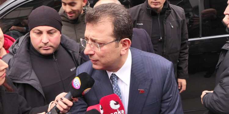 İmamoğlu, Pendik'te kanaat önderleriyle buluştu