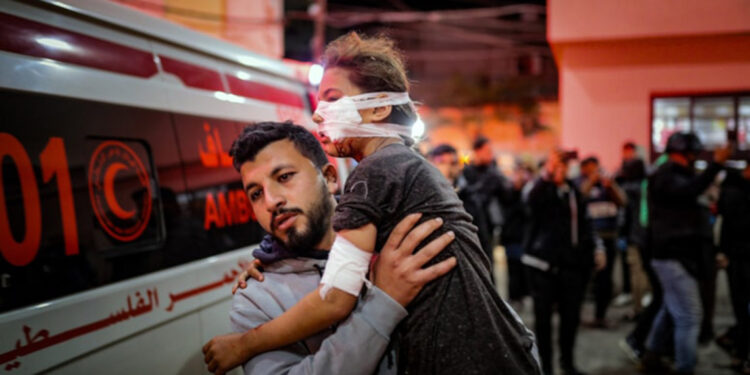 İsrail'den Doğum Hastanesi'ne saldırı: Ölü ve yaralılar var