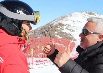 İşitme engelli ali, kayakta türkiye'yi olimpiyatta temsil edecek