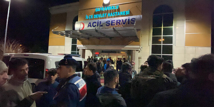 Kahvehanede çıkan kavgada 14 yaşındaki çocuk öldü