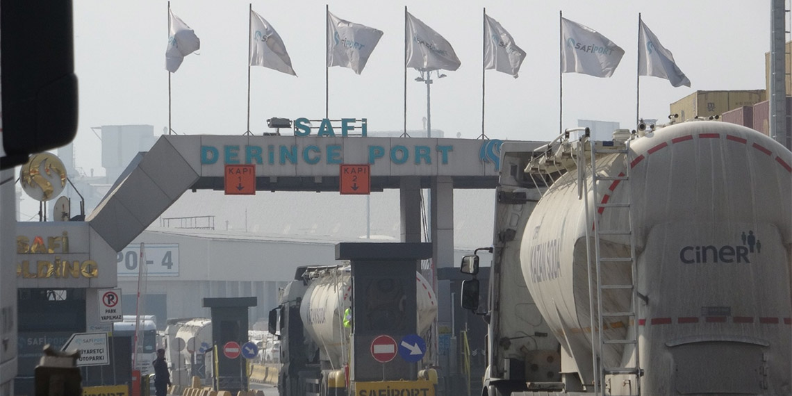 Kocaeli'ndeki limanda atık tankında patlama